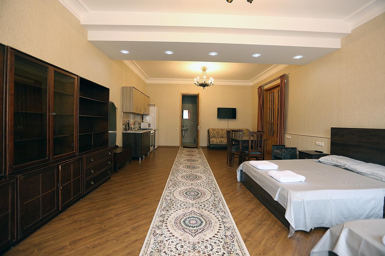 Center Villa Kutaisi Bagian luar foto