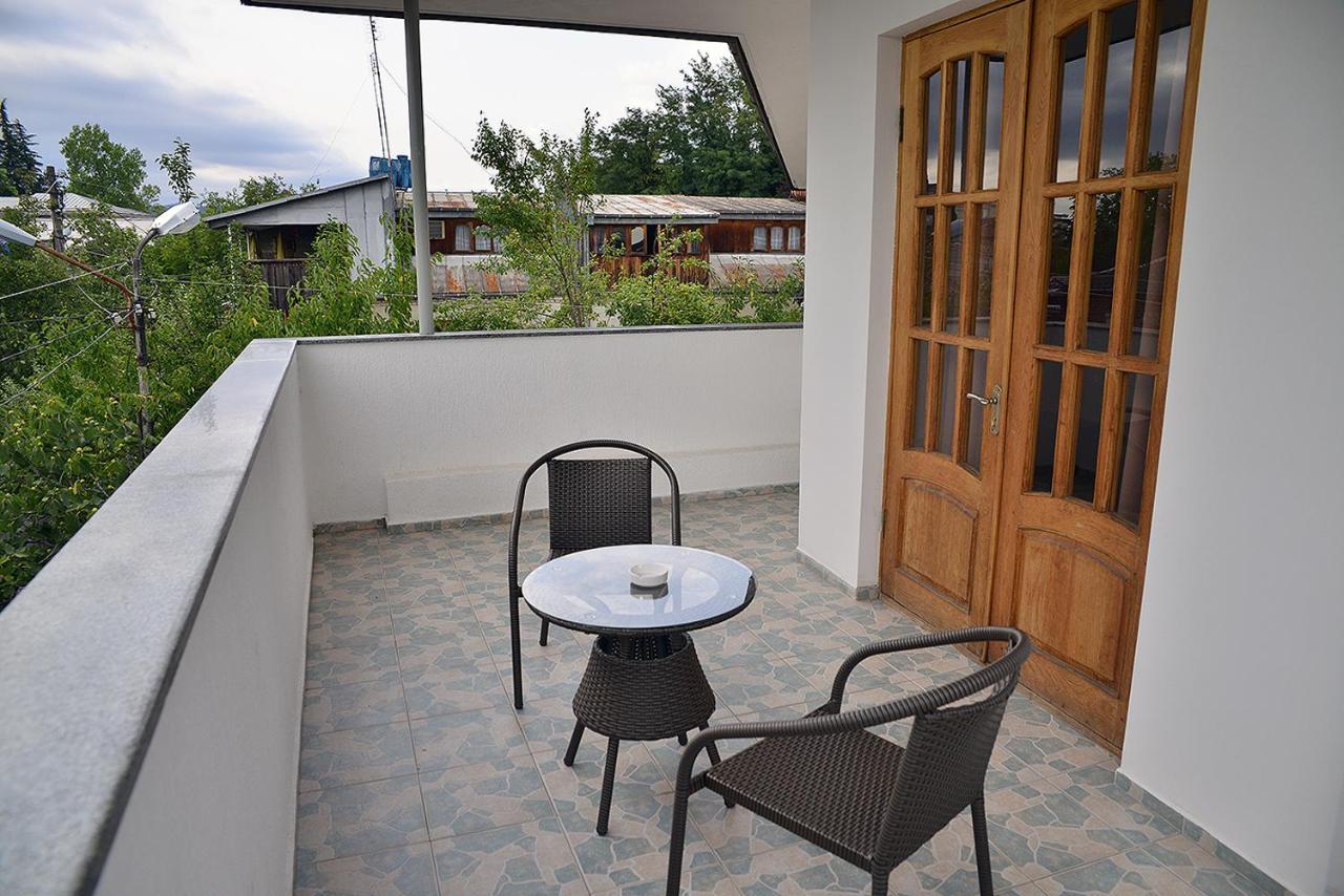 Center Villa Kutaisi Bagian luar foto