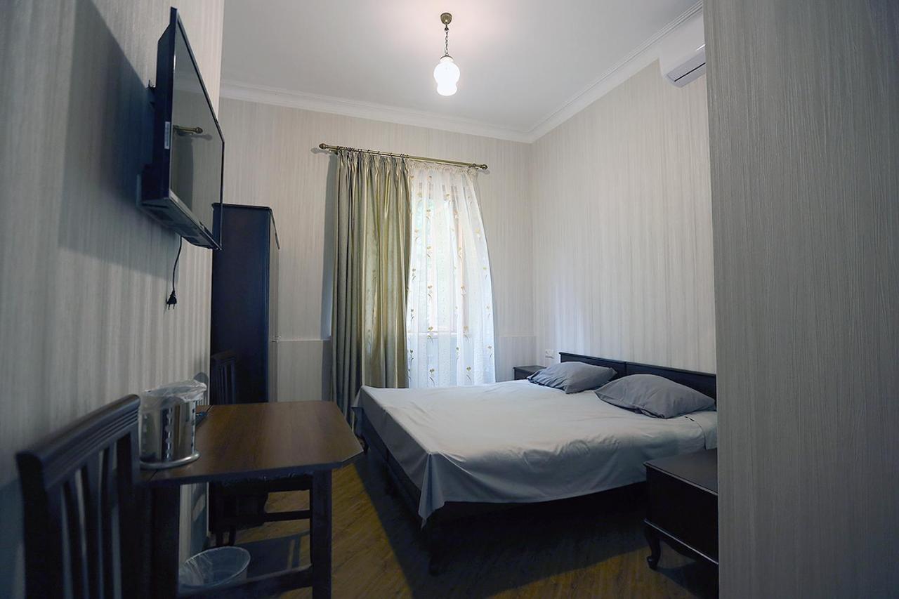 Center Villa Kutaisi Bagian luar foto
