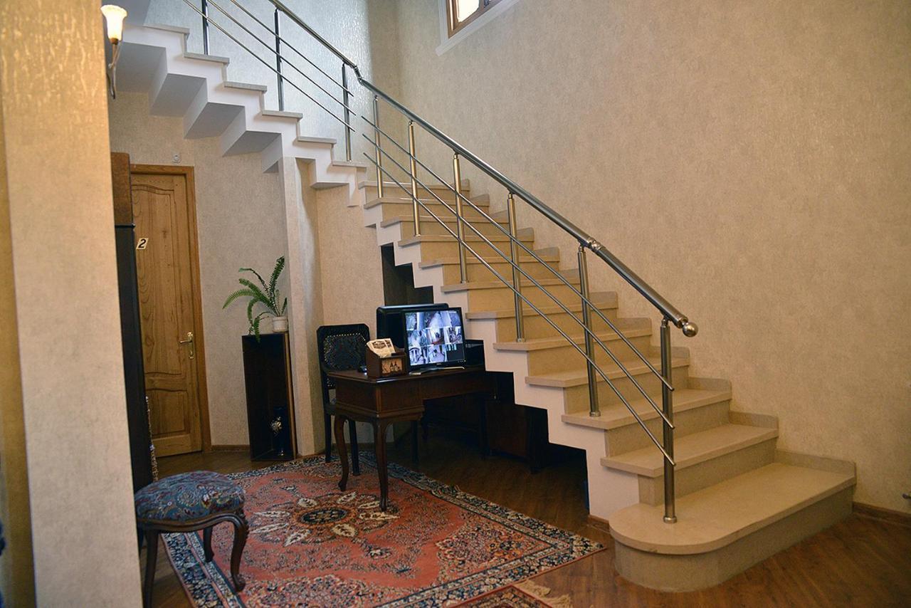 Center Villa Kutaisi Bagian luar foto